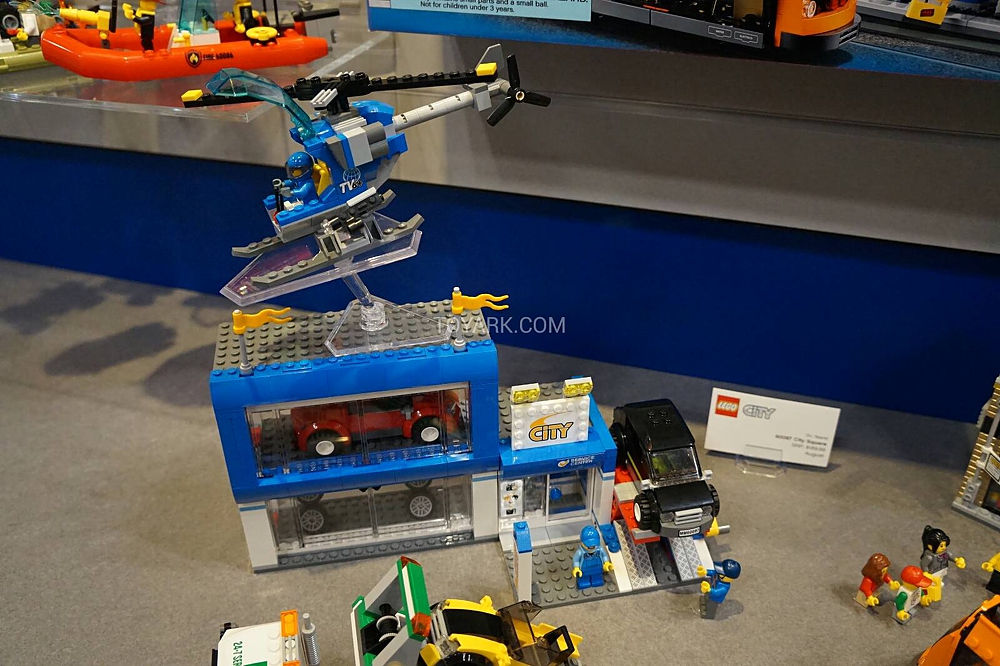Toy-Fair-2015-LEGO-City-042