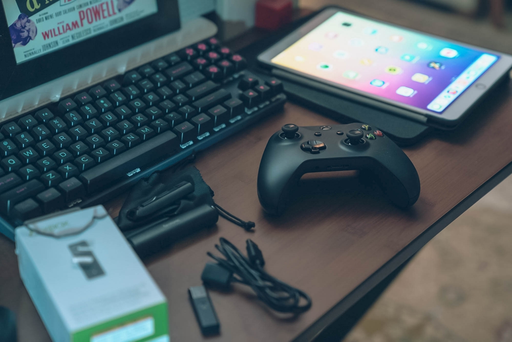 Microsoft XBOX ONE S 블루투스 무선 컨트롤러 + 무선 PC 리시버 패키지 Microsoft XBOX ONE S 블루투스 무선 컨트롤러 + 무선 PC 리시버 패키지